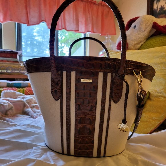 Brahmin Handbag - Picture 5 of 9